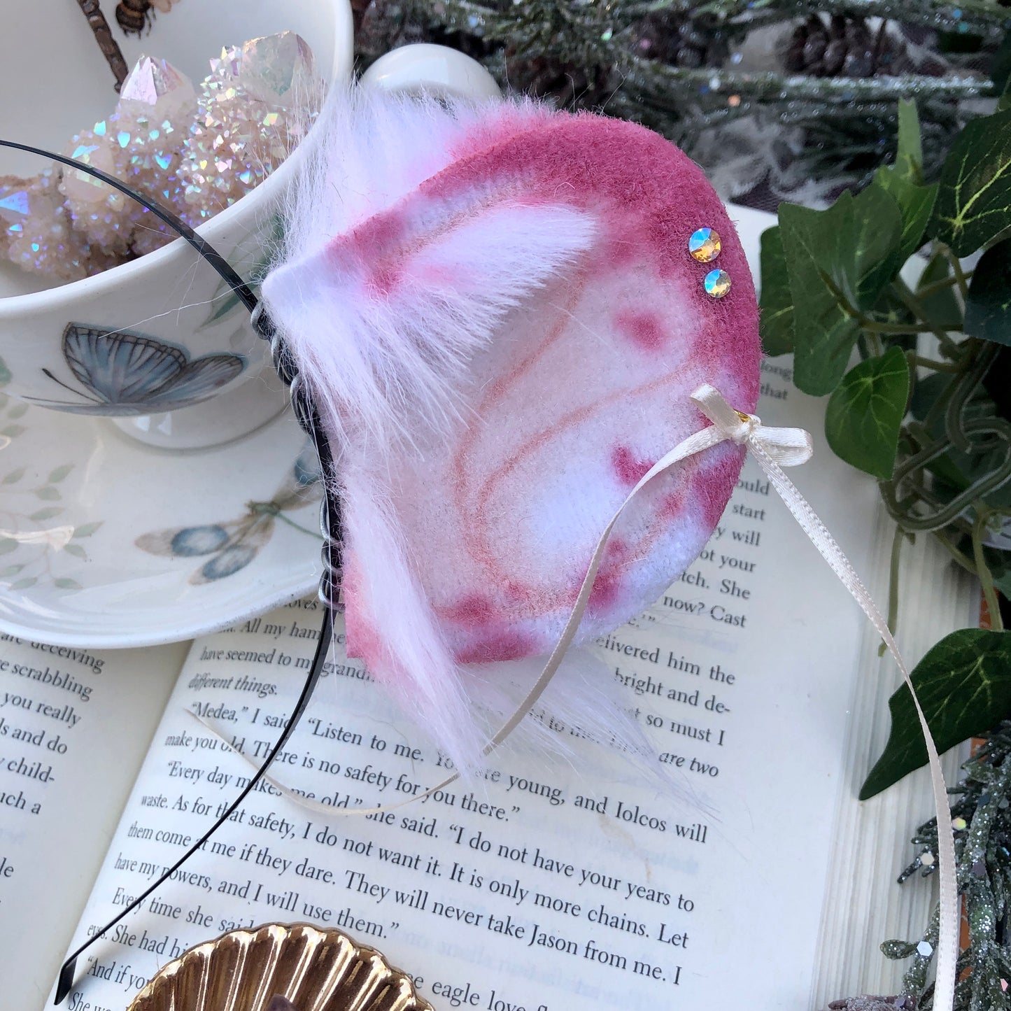 ‘Looking Glass’ Vintage Rose Rattie Ears ✨🍃