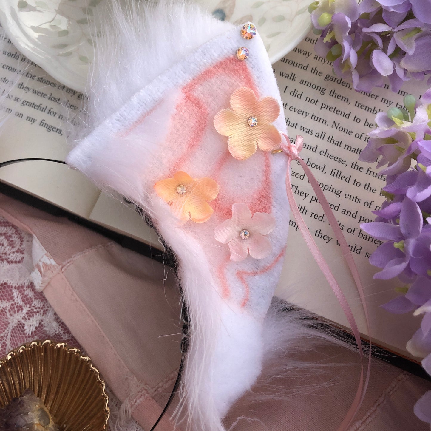“Adorned in Flowers” White Kitten Ears ✨🌿