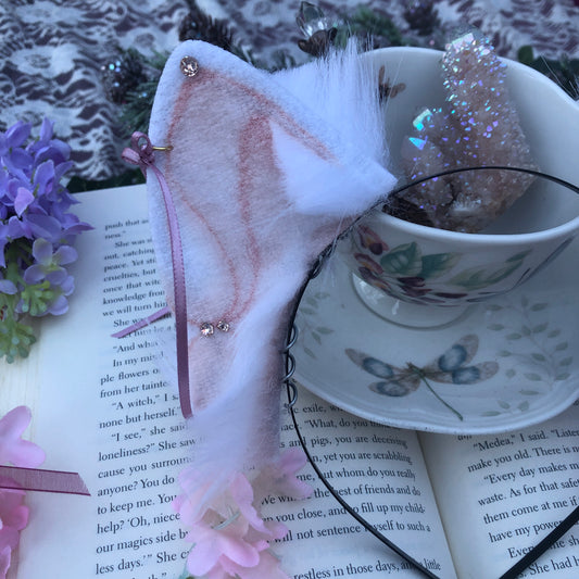 “Marjorie” Pure White Kitten Ears ✨🍃