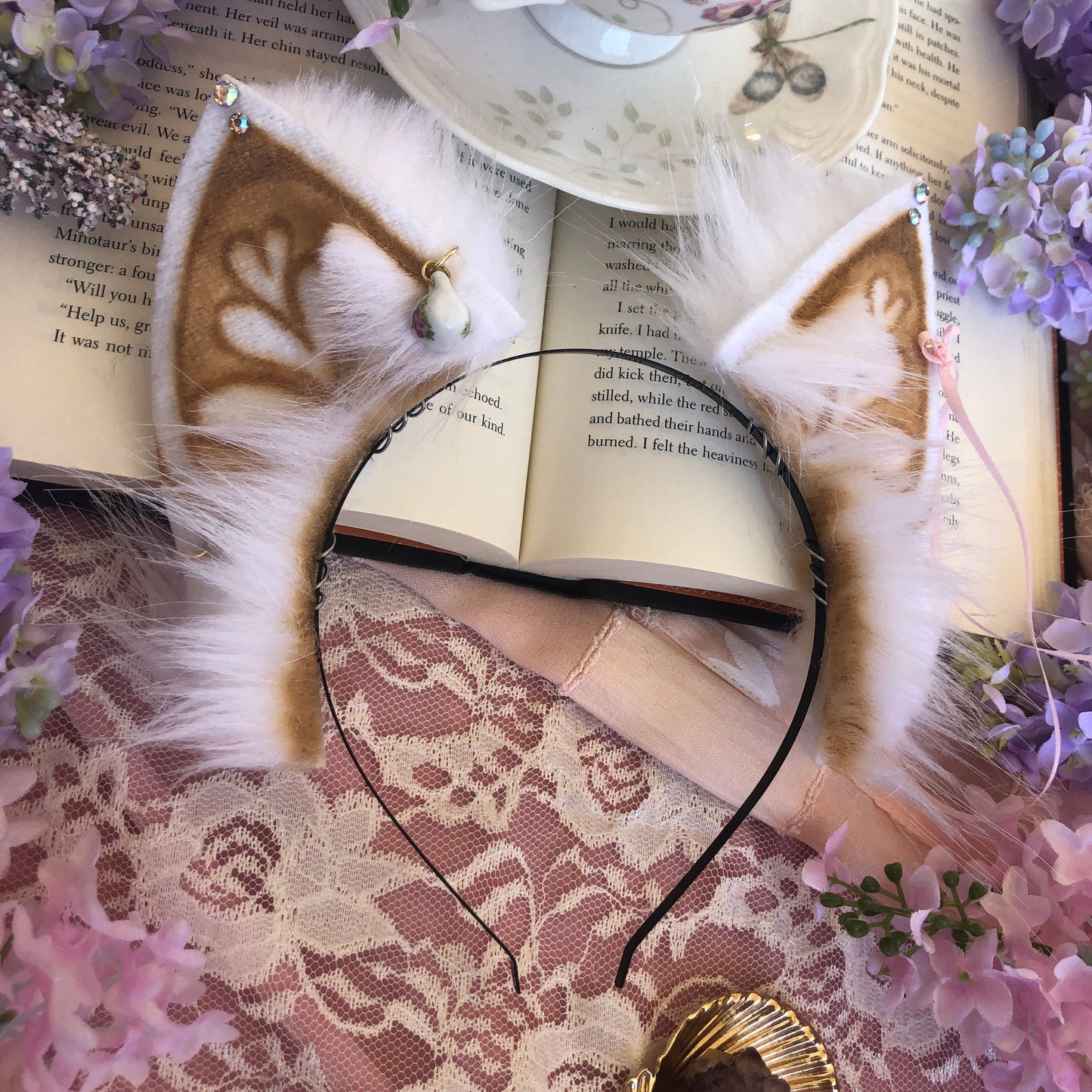 “White Chocolate Mocha” Kitten Ears (FLAWED) ✨🌿
