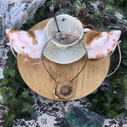 ‘Lovebird’ Piebald Fawn Ears ✨🍃