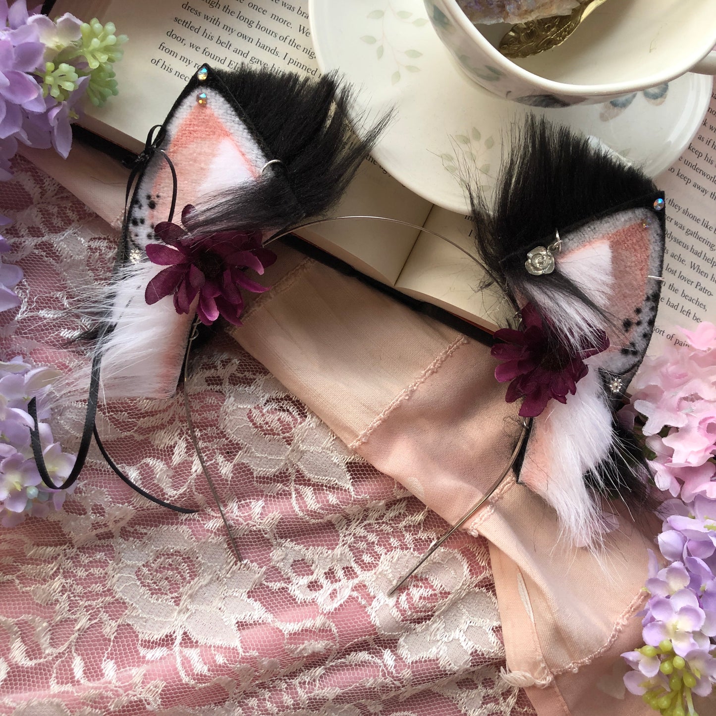 Tuxedo Petite Kitten Ears ✨🌿