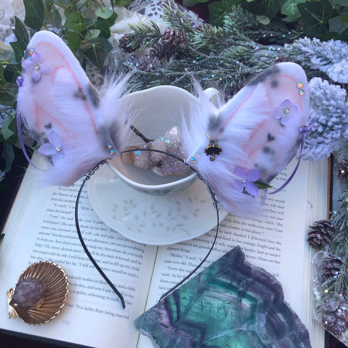 ‘Crestfallen’ Grey Speckled Bunny Ears ✨🍃