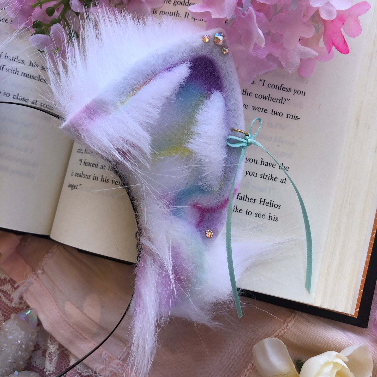 ‘Holographic’ Little Fox Ears ✨🌿