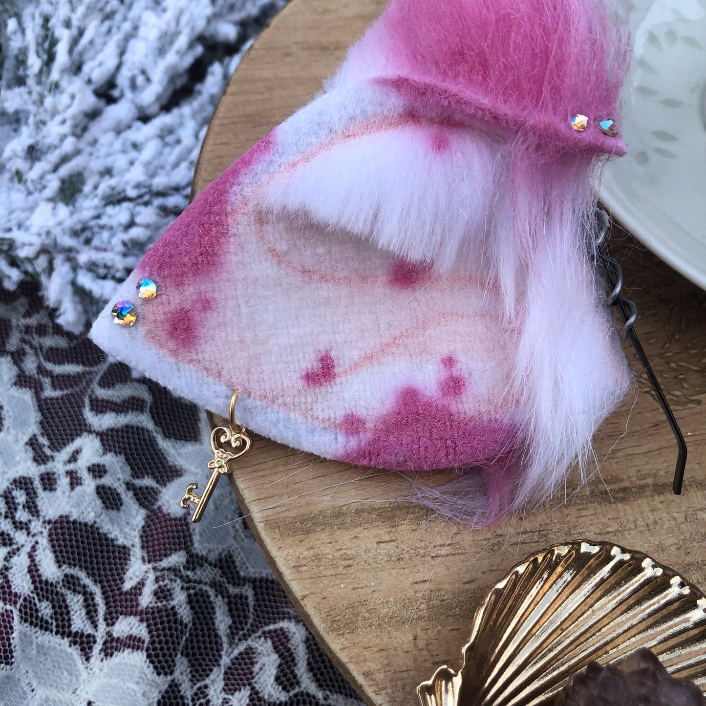 “Strawberry Fields” Cow Ears ✨🍃