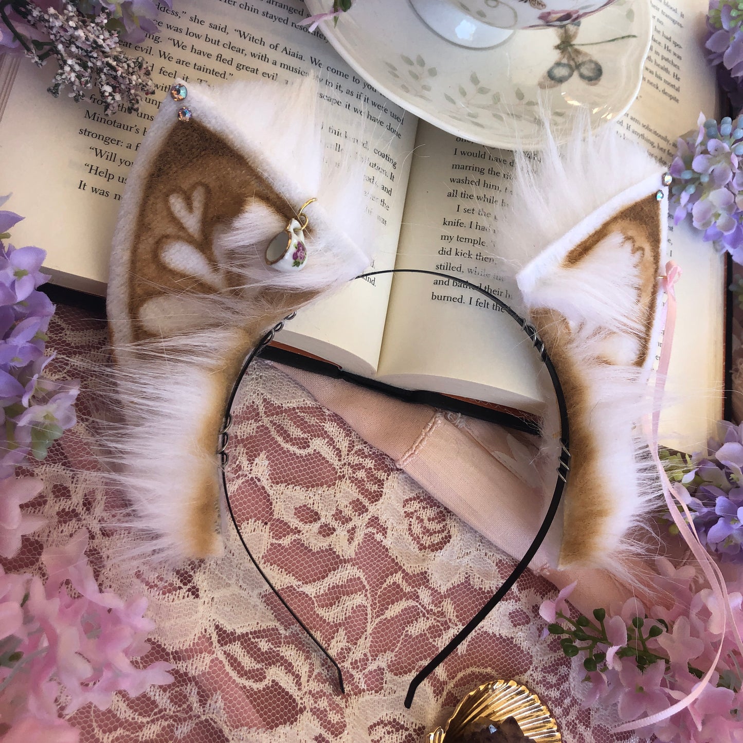 “White Chocolate Mocha” Kitten Ears (FLAWED) ✨🌿