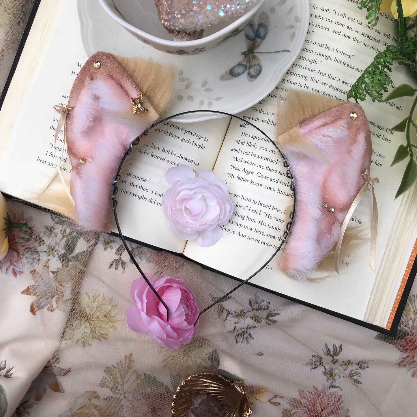 “Sweet Honeybee” Wolf Pup Ears (Blonde) ✨🍃