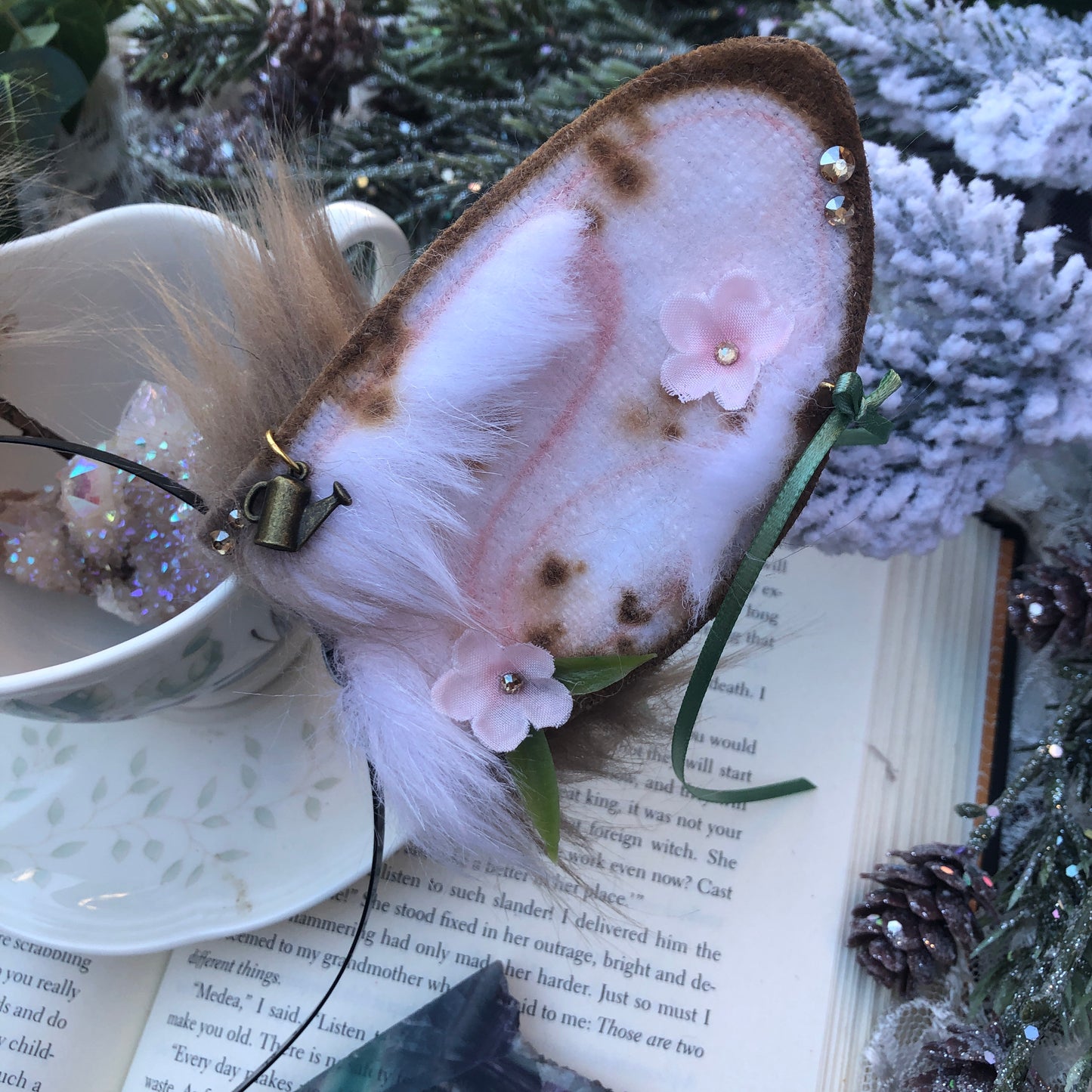 ‘Betty’s Garden’ Cocoa Speckled Bunny Ears ✨🍃