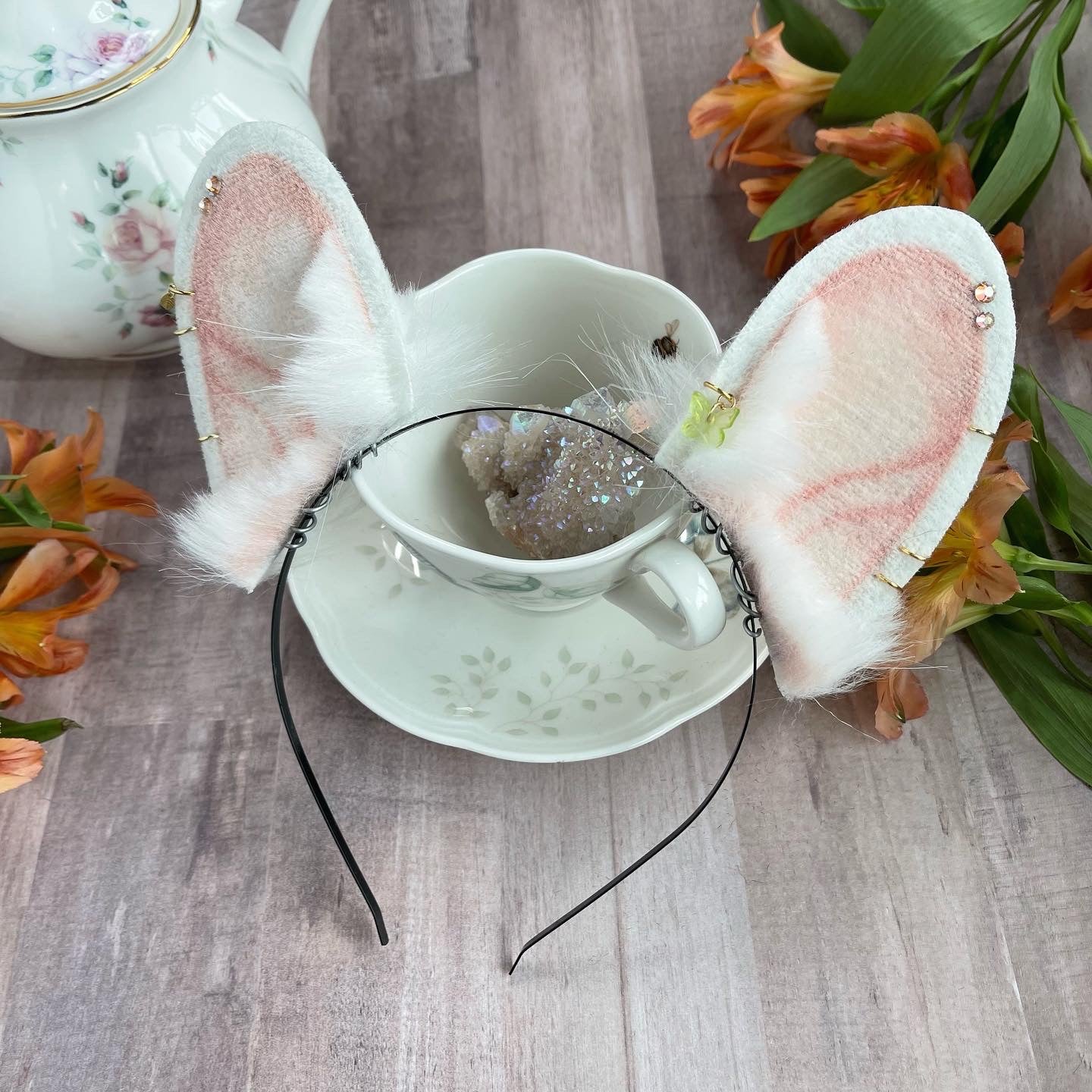 White Bunny Ears ✨🌷