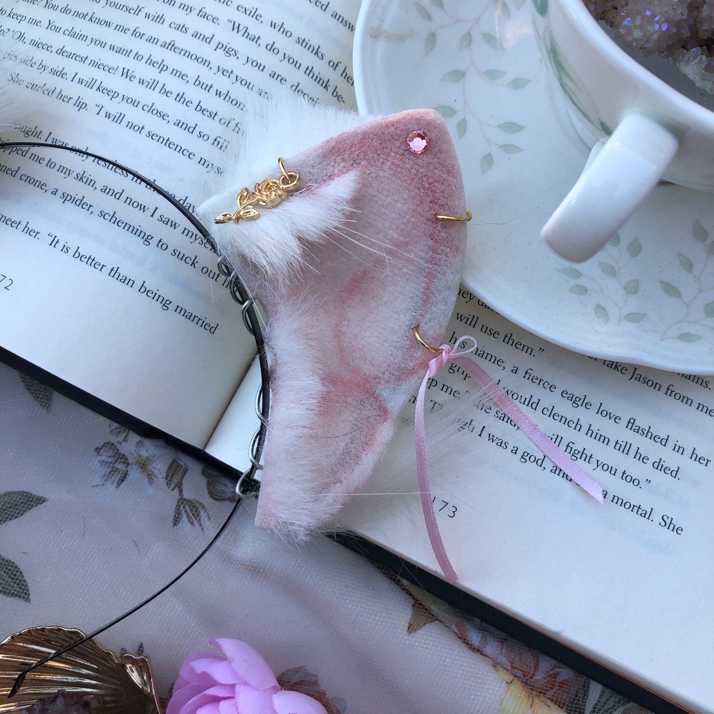 “Juliet” Kitten Ears (White)✨🍃