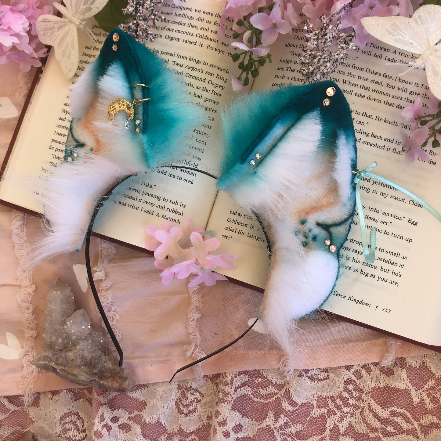 ‘Lunar Dust’ Wolf Ears ✨🌿